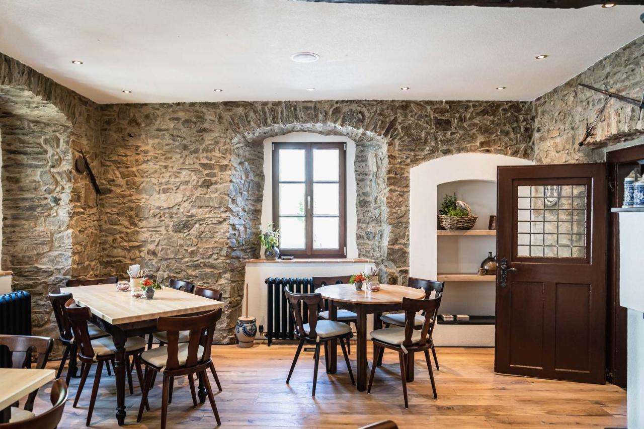 Landgasthof Zur Burg Grenzau Хёр-Гренцхаузен Экстерьер фото
