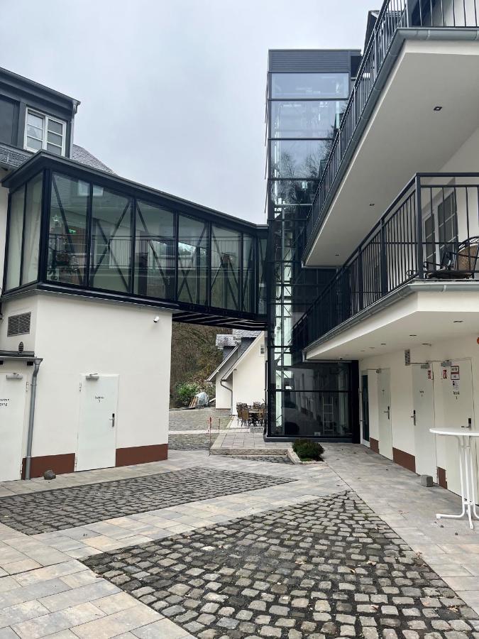Landgasthof Zur Burg Grenzau Хёр-Гренцхаузен Экстерьер фото